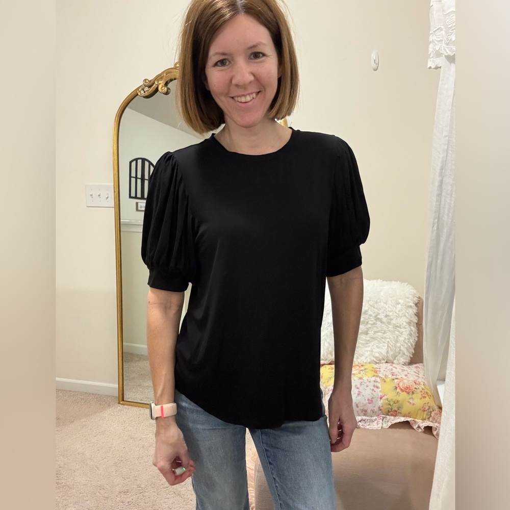 Time and tru black puff sleeve top